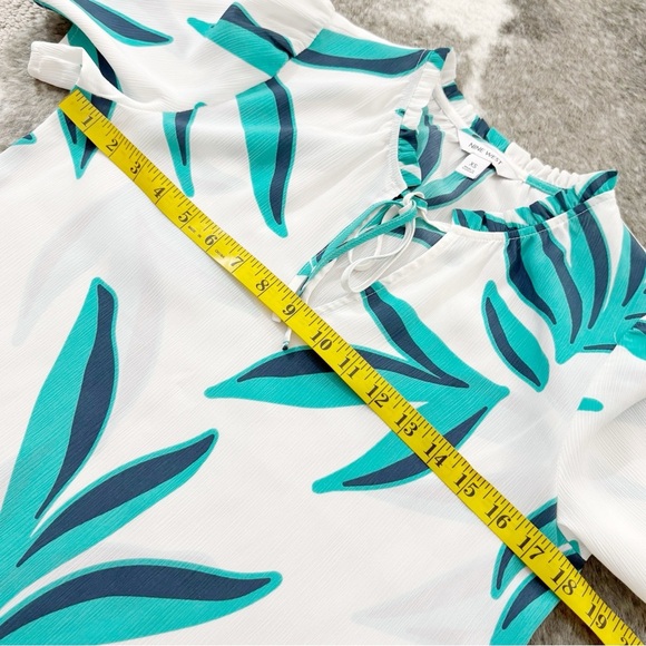 NWT Nine West Tie Front Ruffle Neck Blouse - Picture 11 of 11